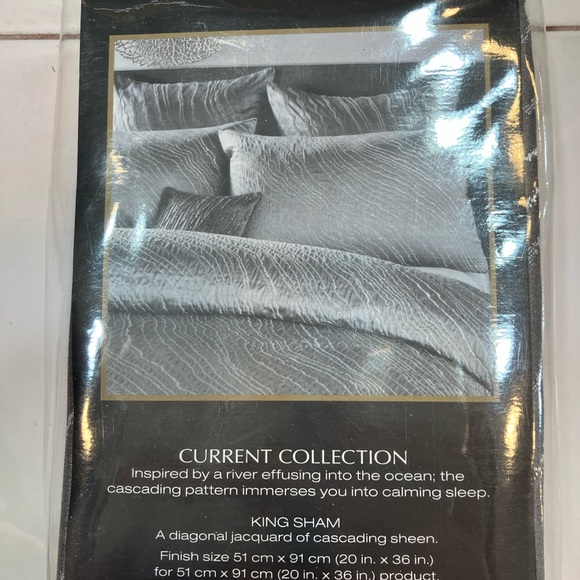 Donna Karan Current Collection NWT
KING SHAM GREY - Picture 4 of 7